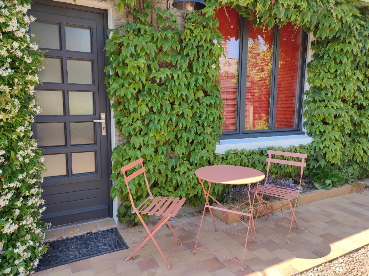 Les Gites Karma Andres  Exterior photo